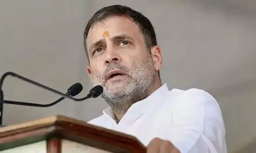 Death of Congress workers: राहुल, प्रियंका गांधी ने सरकारों की आलोचना की Death of Congress workers: राहुल, प्रियंका गांधी ने सरकारों की आलोचना की