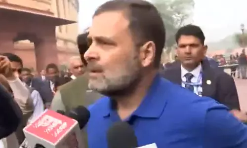 BIG BREAKING: संसद में धक्का-मुक्की से माहौल गरमाया, सांसद को चोट लगी, राहुल गांधी का बड़ा बयान BIG BREAKING: संसद में धक्का-मुक्की से माहौल गरमाया, सांसद को चोट लगी, राहुल गांधी का बड़ा बयान