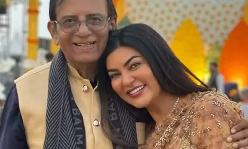 Sushmita Sen ने पिता का 80वां जन्मदिन मनाया Sushmita Sen ने पिता का 80वां जन्मदिन मनाया