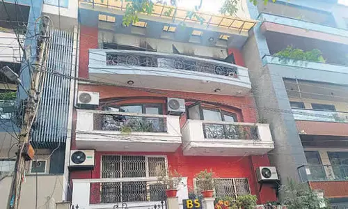 Safdarjung एन्क्लेव में आग लगने से बुजुर्ग दंपति की मौत