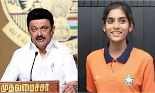 Tamil Nadu सरकार ने कैरम चैंपियन कासिमा को एक करोड़ रुपये का पुरस्कार दिया