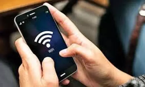 मोबाइल डेटा की लागत 10 वर्षों में 96 प्रतिशत से अधिक घटी