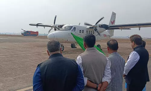 CM साय ने माना एयरपोर्ट में रायपुर-अम्बिकापुर-बिलासपुर विमान सेवा का किया शुभारंभ CM साय ने माना एयरपोर्ट में रायपुर-अम्बिकापुर-बिलासपुर विमान सेवा का किया शुभारंभ