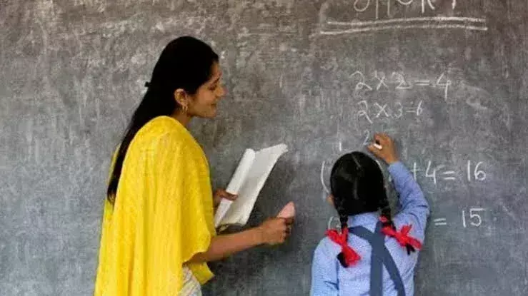 Katihar: सरकारी स्कूलों के छात्रों का ब्योरा अब ई शिक्षा कोष पर अपलोड करना अनिवार्य Katihar: सरकारी स्कूलों के छात्रों का ब्योरा अब ई शिक्षा कोष पर अपलोड करना अनिवार्य
