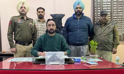 फैक्ट्री कर्मचारी अवैध हथियार के साथ गिरफ्तार फैक्ट्री कर्मचारी अवैध हथियार के साथ गिरफ्तार