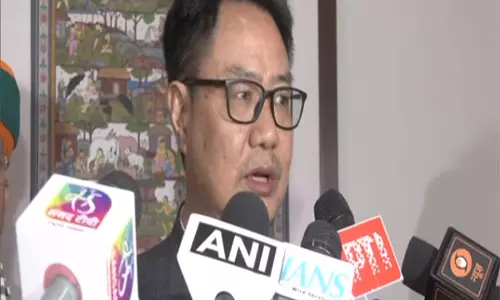 संसद के बाहर अफरातफरी, दो BJP सांसद घायल, किरेन रिजिजू ने राहुल गांधी पर लगाया आरोप
