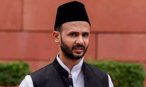 BIG BREAKING: सांसद पर बिजली चोरी का इल्जाम, घर की काटी गई बिजली सप्लाई...बड़ा एक्शन