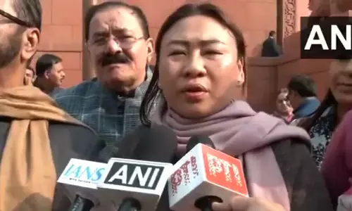 राहुल गांधी पर महिला सांसद ने लगाया चौंकाने वाला आरोप, VIDEO राहुल गांधी पर महिला सांसद ने लगाया चौंकाने वाला आरोप, VIDEO