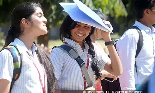 West Bengal: गर्मी की छुट्टियां कम की गई