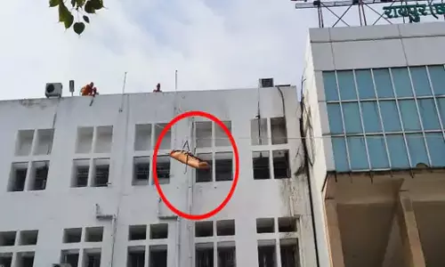 मेकाहारा में एक पल के लिए मचा हड़कंप, जब फायर फाइटर्स ने किया मॉकड्रिल मेकाहारा में एक पल के लिए मचा हड़कंप, जब फायर फाइटर्स ने किया मॉकड्रिल