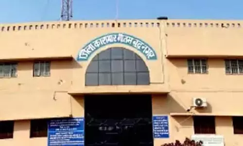 Greater Noida: 2 किसानो को जेल से रिहा किया गया Greater Noida: 2 किसानो को जेल से रिहा किया गया