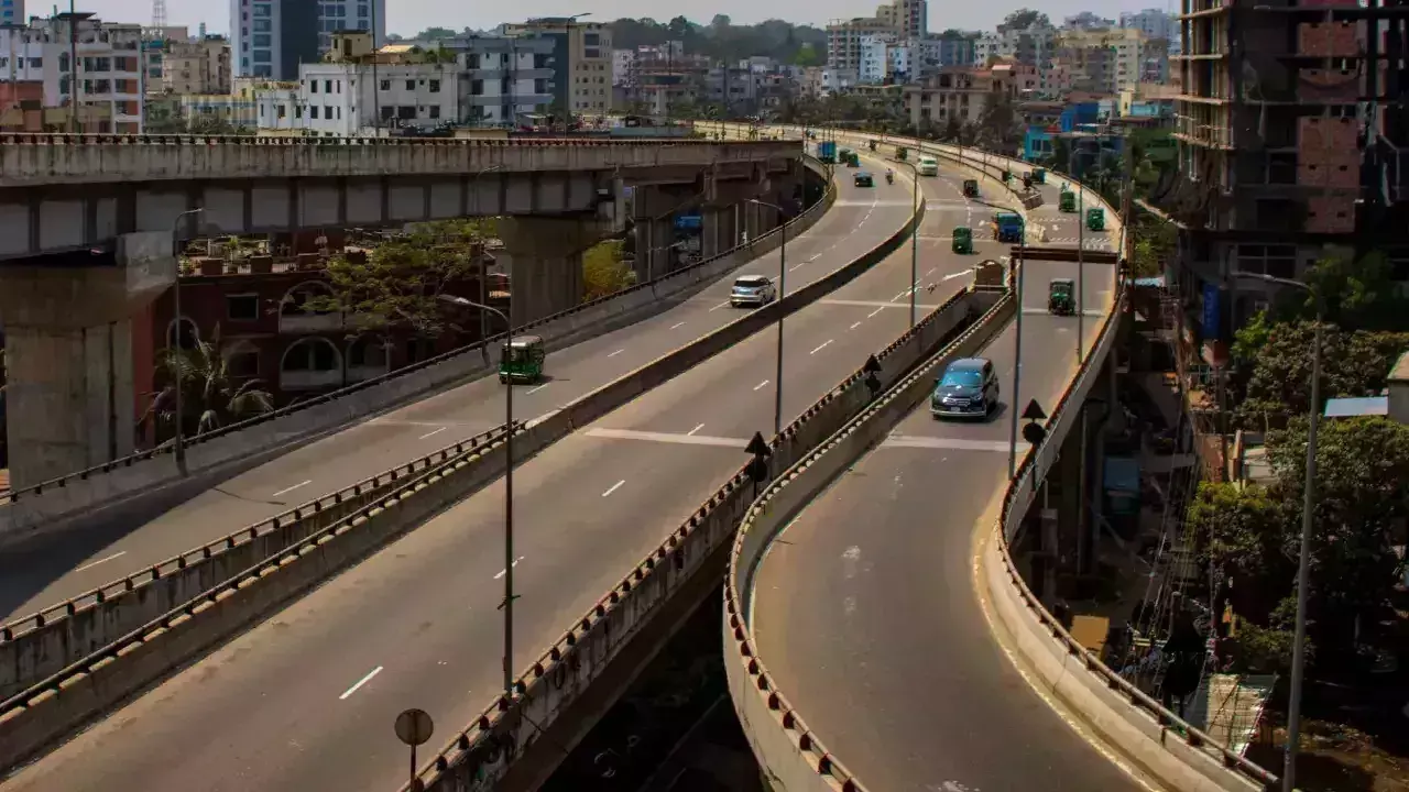 NCR Noida: एलिवेटेड रोड पर नई स्पीड लिमिट लागू हुई NCR Noida: एलिवेटेड रोड पर नई स्पीड लिमिट लागू हुई