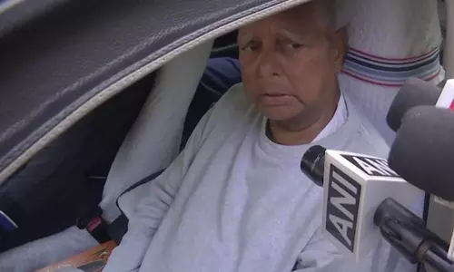 अमित शाह को राजनीति छोड़ देनी चाहिए: Lalu Yadav