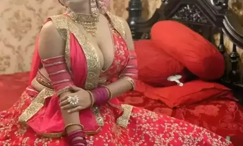 सुहागरात में दुल्हन ने दूल्हे से कहा- वो देना जो मुझे चाहिए, फिर... सुहागरात में दुल्हन ने दूल्हे से कहा- वो देना जो मुझे चाहिए, फिर...