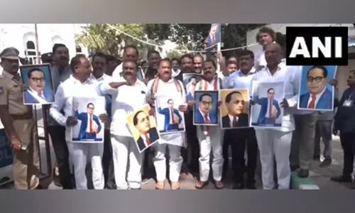 Telangana: अंबेडकर पर अमित शाह की टिप्पणी के खिलाफ कांग्रेस ने किया विरोध प्रदर्शन
