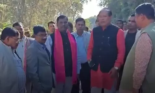 Assam: : विधानसभा के सर्वदलीय प्रतिनिधिमंडल ने कोकराझार में बीटीसी सचिवालय का दौरा किया Assam: : विधानसभा के सर्वदलीय प्रतिनिधिमंडल ने कोकराझार में बीटीसी सचिवालय का दौरा किया