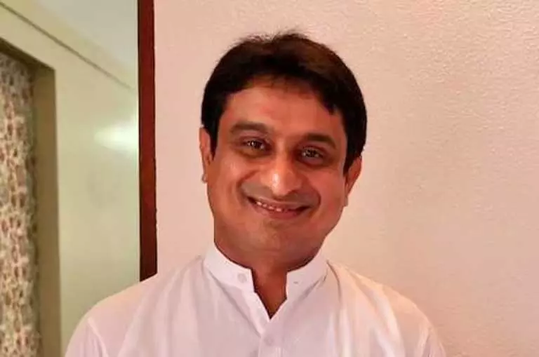Assam: कांग्रेस नेताओं को गुवाहाटी के होटल में अलग-अलग हिरासत में लिया गया Assam: कांग्रेस नेताओं को गुवाहाटी के होटल में अलग-अलग हिरासत में लिया गया