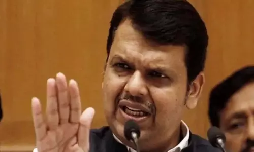 Fadnavis ने ईवीएम के खिलाफ अभियान के लिए विपक्ष की आलोचना की