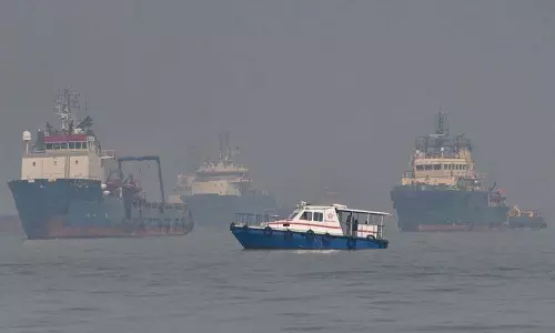 Mid-sea accident: नौसेना ने ‘जांच बोर्ड’ गठित किया