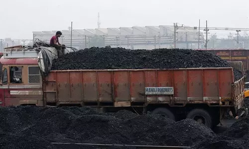 अप्रैल-अक्टूबर के दौरान कोयला आयात में 3.1% की कमी अप्रैल-अक्टूबर के दौरान कोयला आयात में 3.1% की कमी