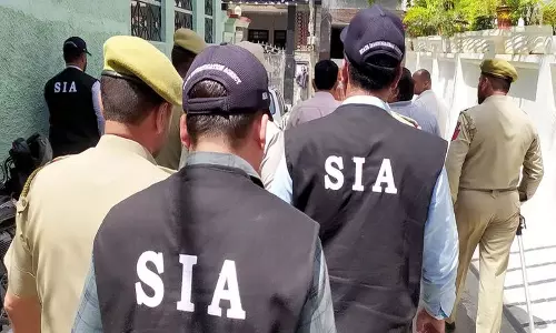 J&K: पूर्व हाईकोर्ट बार एसोसिएशन अध्यक्ष के खिलाफ पूरक आरोपपत्र J&K: पूर्व हाईकोर्ट बार एसोसिएशन अध्यक्ष के खिलाफ पूरक आरोपपत्र