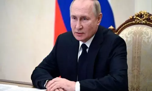 Russian राष्ट्रपति पुतिन ने सीरिया पर विद्रोहियों के कब्जे के बाद हार से इनकार किया