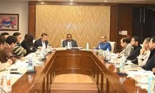 राज्य चुनाव आयुक्त ने नगर निगम चुनाव की तैयारियों की समीक्षा की राज्य चुनाव आयुक्त ने नगर निगम चुनाव की तैयारियों की समीक्षा की