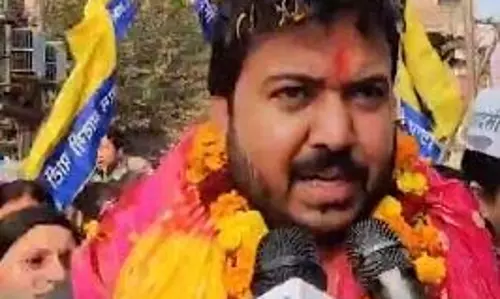 केजरीवाल की 2,100 रुपये वाली योजना अच्छी है : दुर्गेश पाठक केजरीवाल की 2,100 रुपये वाली योजना अच्छी है : दुर्गेश पाठक