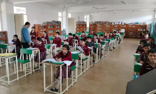 Himachal: पालमपुर नगर निगम ने विद्यार्थियों को सशक्त बनाने के लिए पहल की