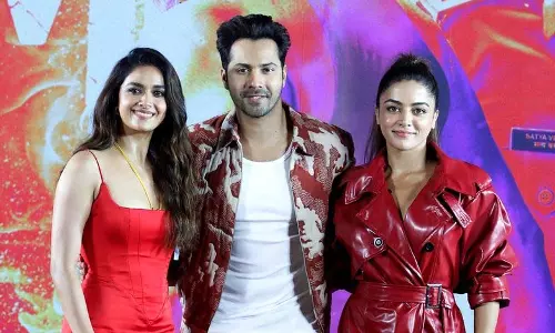 Varun Dhawan ने जैकी श्रॉफ को बताया सबसे कूल