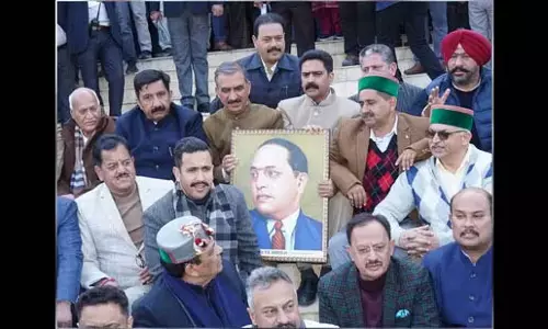 HP कांग्रेस ने अंबेडकर पर अमित शाह की टिप्पणी के खिलाफ प्रदर्शन किया HP कांग्रेस ने अंबेडकर पर अमित शाह की टिप्पणी के खिलाफ प्रदर्शन किया