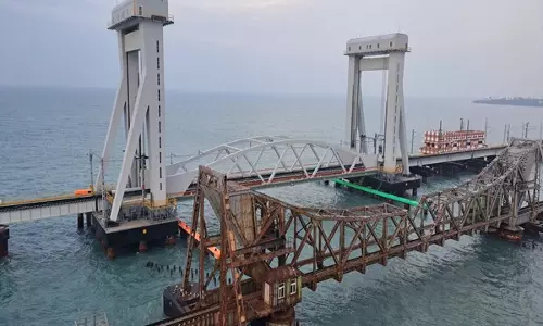 देश का पहला वर्टिकल लिफ्ट सी ब्रिज Pamban Bridge बनकर तैयार
