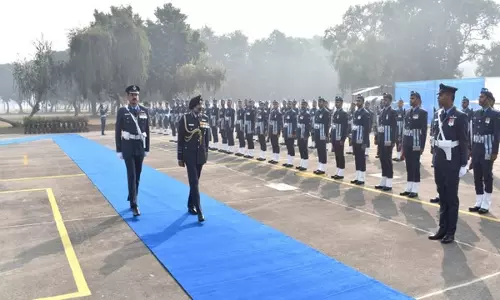 वायुसेना प्रमुख ने CAC कमांडरों के सम्मेलन में भाग लिया वायुसेना प्रमुख ने CAC कमांडरों के सम्मेलन में भाग लिया
