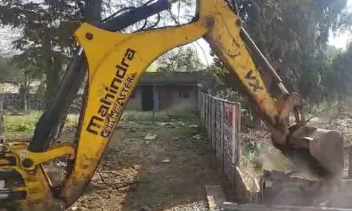 बिलासपुर में बदमाश का फार्म हाउस तोड़ा गया, चला बुलडोजर