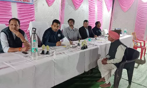 Chittorgarh: पारसोली में रात्रि चौपाल का आयोजन Chittorgarh: पारसोली में रात्रि चौपाल का आयोजन