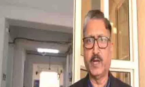 ...बस की खिड़की तोड़ी, कूद गया...: Bhankrota अग्निकांड पर प्रत्यक्षदर्शी का बयान ...बस की खिड़की तोड़ी, कूद गया...: Bhankrota अग्निकांड पर प्रत्यक्षदर्शी का बयान