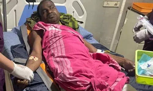 नारायणपुर IED ब्लास्ट में घायल जवानों को रायपुर लाया गया नारायणपुर IED ब्लास्ट में घायल जवानों को रायपुर लाया गया