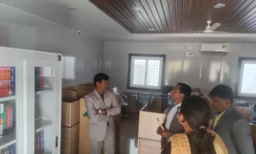 CG: कलेक्टर ने भैयाथान में नवनिर्मित पुस्तकालय का किया निरीक्षण CG: कलेक्टर ने भैयाथान में नवनिर्मित पुस्तकालय का किया निरीक्षण