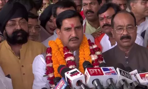 रायपुर पहुंचे केंद्रीय राज्यमंत्री तोखन साहू रायपुर पहुंचे केंद्रीय राज्यमंत्री तोखन साहू
