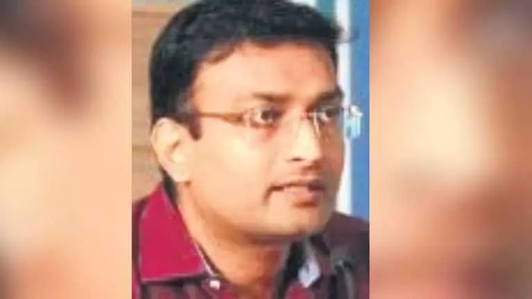 Suspended IAS officer ने केरल के मुख्य सचिव और शीर्ष अधिकारियों को कानूनी नोटिस भेजा