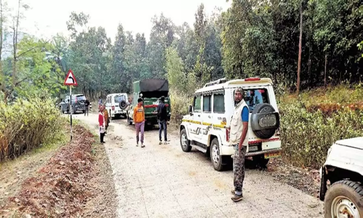 Odisha: जीनत पश्चिम बंगाल के जंगल में पहुंचीं