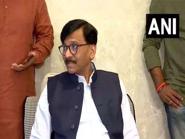 Sanjay Raut ने विभागों के आवंटन पर महायुति सरकार से सवाल किया