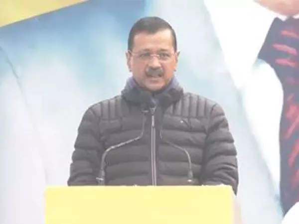 Kejriwal ने दलित छात्रों के लिए डॉ. अंबेडकर छात्रवृत्ति की घोषणा की