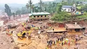 Wayanad landslide: टाउनशिप लाभार्थी सूची में संशोधन की मांग को लेकर विरोध प्रदर्शन