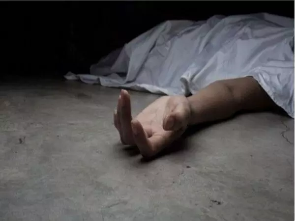 ऑनलाइन गेम में मां के इलाज के पैसे गंवाने के बाद युवक ने की Suicide