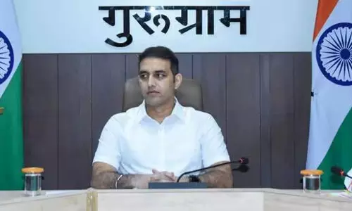 Gurugram, डीसी ने परियोजनाओं की समीक्षा के लिए अधिकारियों के साथ बैठक की Gurugram, डीसी ने परियोजनाओं की समीक्षा के लिए अधिकारियों के साथ बैठक की