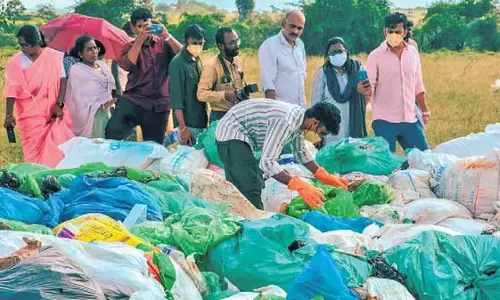 Tamil Nadu: नेल्लई में दो अन्य स्थानों पर भी कचरा फेंका हुआ पाया गया Tamil Nadu: नेल्लई में दो अन्य स्थानों पर भी कचरा फेंका हुआ पाया गया
