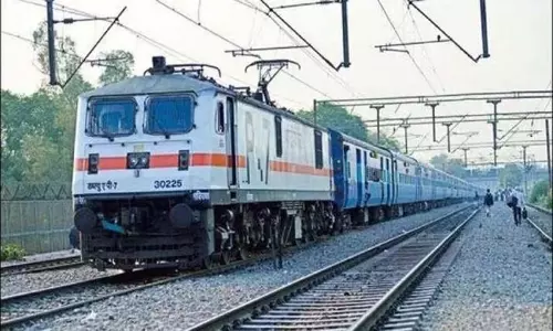 Odisha: ओडिशा में रेलवे फ्लाईओवर के लिए स्थान सर्वेक्षण Odisha: ओडिशा में रेलवे फ्लाईओवर के लिए स्थान सर्वेक्षण