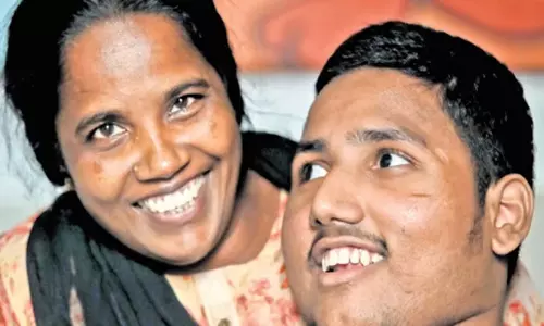 Kerala: पिता और सौतेली माँ को बेटे पर क्रूर हमला करने के लिए सज़ा मिली Kerala: पिता और सौतेली माँ को बेटे पर क्रूर हमला करने के लिए सज़ा मिली