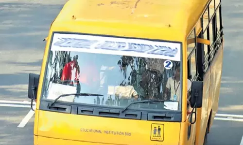 Kerala: स्कूल बसों के परीक्षण स्थगित करने से पहले फिटनेस की समीक्षा की गई Kerala: स्कूल बसों के परीक्षण स्थगित करने से पहले फिटनेस की समीक्षा की गई